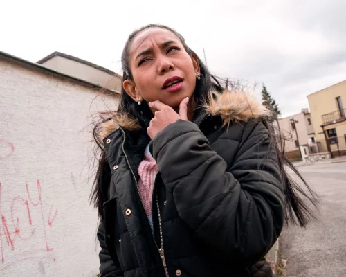 Indonesia Babe Wants The Cash