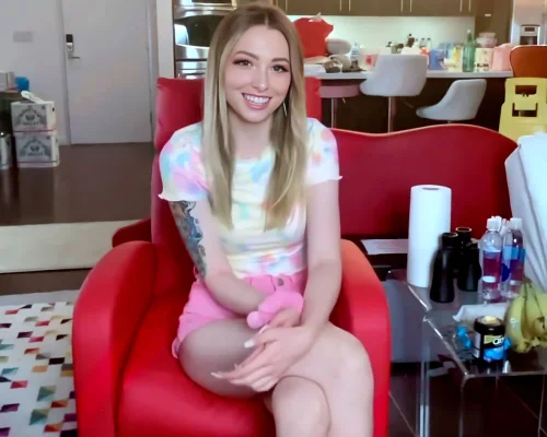 Popping Aliee's Pussy