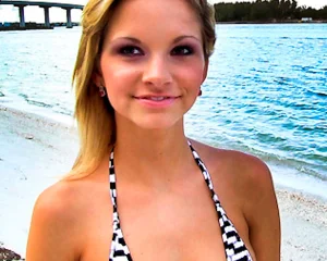 Ashey Sinclair take's in deep