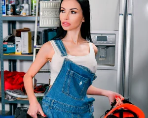 Sasha Rose is a Hardcore Professional