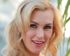 Video - Tanya Tate In A Bikini