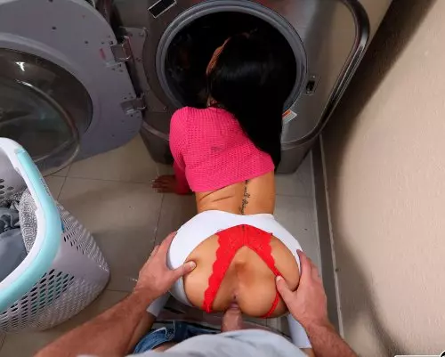 A Creampie After Laundry