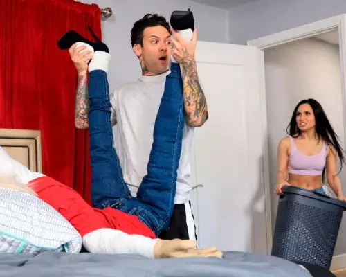 The Dick Is Mine, Dummy!