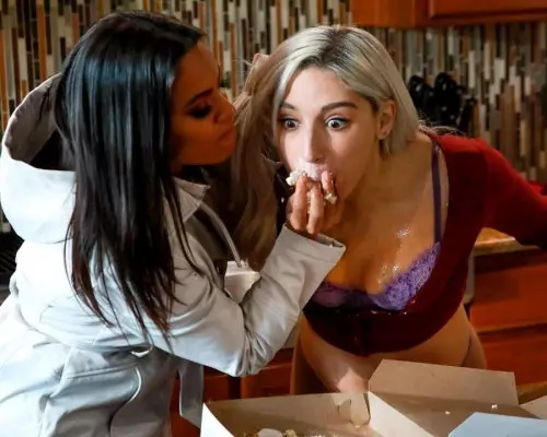 Face Sitting On The Sneaky Sitter