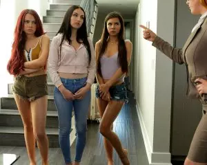 Girls Left Alone - S2:E4