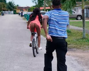 Chasing Pussy to her Home